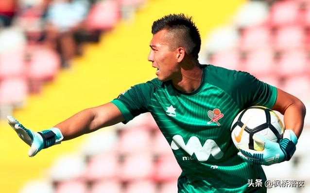 线在肋部做 线在肋部做