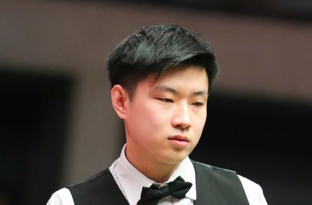 一支能举杯 一支能举杯